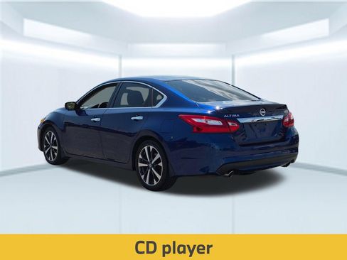 Used 2016 Nissan Altima 2.5 SR w/ LED Appearance Package FWD image 4
