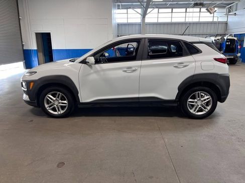 Used 2019 Hyundai Kona SE w/ Cargo Package image 6