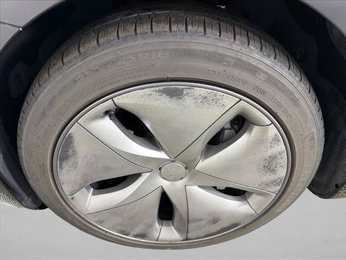 Used 2018 Tesla Model 3 Long Range AWD/4WD image 13