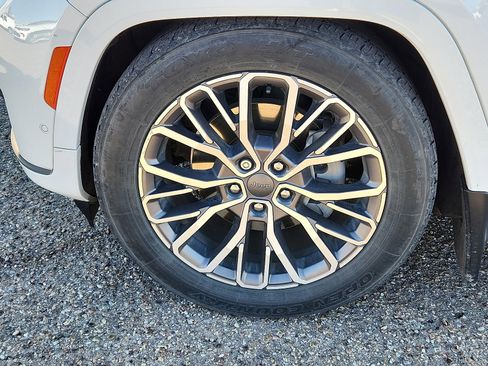 Used 2021 Jeep Grand Cherokee L Summit image 7