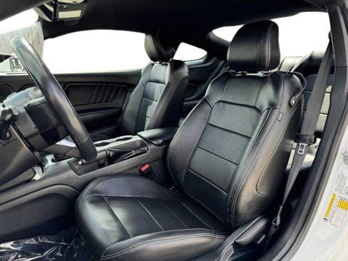 Used 2023 Ford Mustang Premium image 21