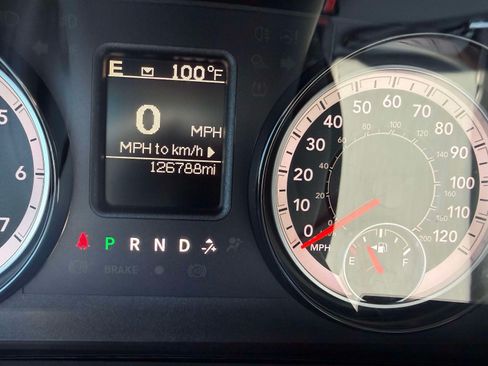 Used 2018 RAM 1500 Express RWD image 10