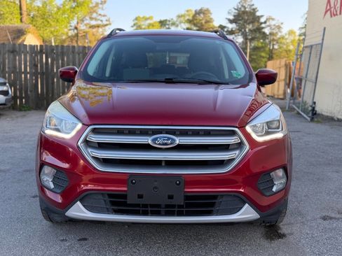 Used 2017 Ford Escape SE w/ Equipment Group 201A image 9