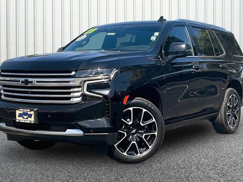 Used 2023 Chevrolet Tahoe High Country w/ Premium Package 2 AWD/4WD image 36