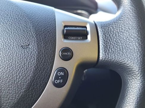 Used 2012 Nissan Rogue SV image 17