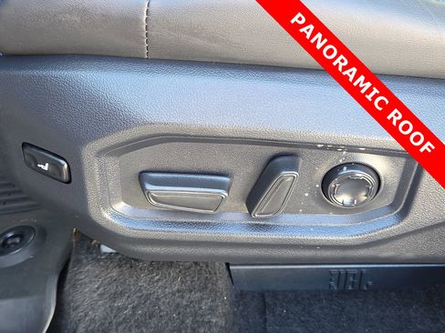 Used 2024 Toyota Sequoia Platinum image 16