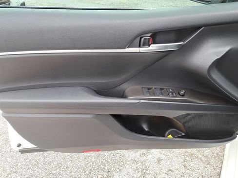 Certified 2023 Toyota Camry SE image 13