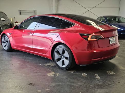 Used 2023 Tesla Model 3 Standard Range RWD image 2