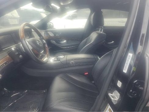 Used 2015 Mercedes-Benz S 550 4MATIC Sedan image 4