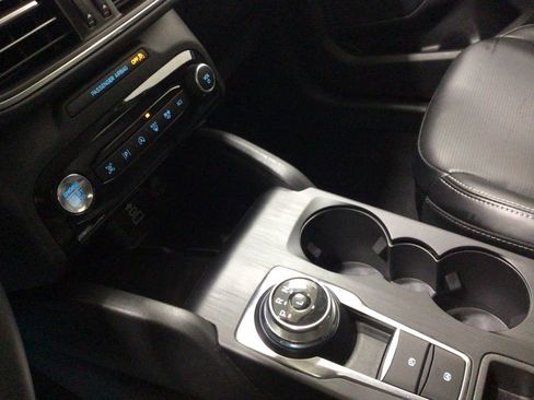 Used 2024 Ford Escape Platinum image 14