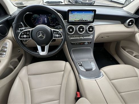 Used 2021 Mercedes-Benz GLC 300 4MATIC image 20