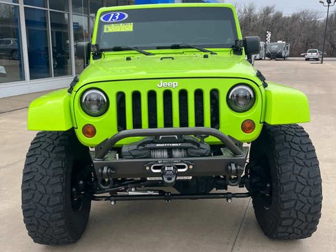 Used 2013 Jeep Wrangler Unlimited Rubicon image 3