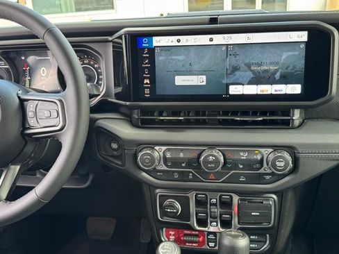 New 2026 Jeep Gladiator Rubicon image 18