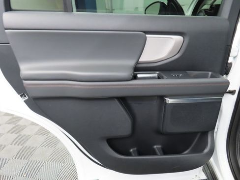 Used 2025 Ford Expedition Active image 71