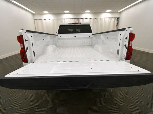 Used 2024 Chevrolet Silverado 3500 LT w/ Convenience Package AWD/4WD image 7