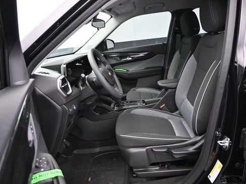 New 2026 Chevrolet TrailBlazer LT w/ Driver Confidence Package FWD image 31