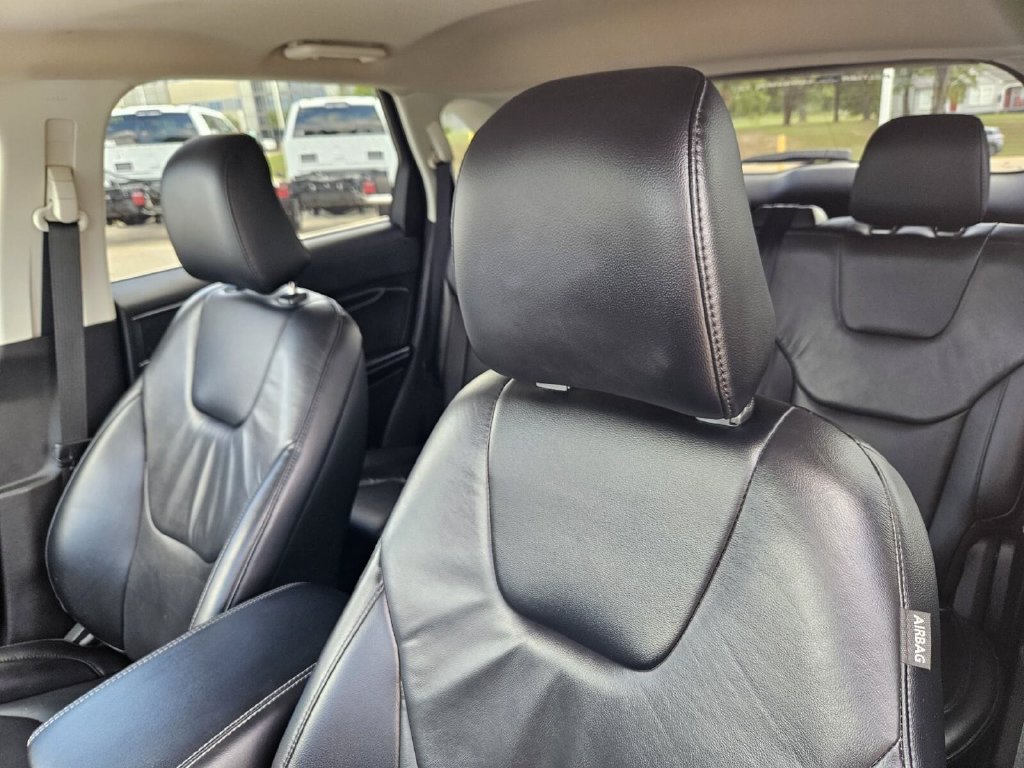 Certified 2022 Ford Edge Titanium AWD/4WD image 20
