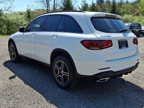 Used 2022 Mercedes-Benz GLC 300 4MATIC image 4