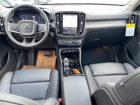 New 2026 Volvo XC40 B5 Plus w/ Protection Package Premier image 15