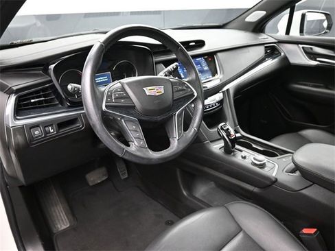 Used 2024 Cadillac XT5 Premium Luxury image 12