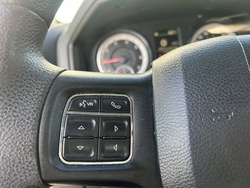 Used 2018 RAM 1500 Classic SLT image 15