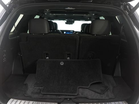 Used 2025 Hyundai Palisade Calligraphy image 11