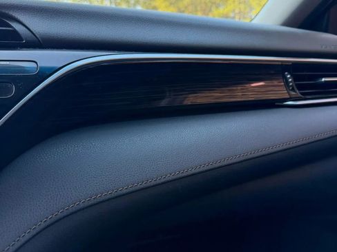 Used 2018 Toyota Camry LE FWD image 27