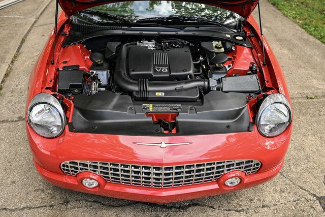 Used 2002 Ford Thunderbird RWD image 16