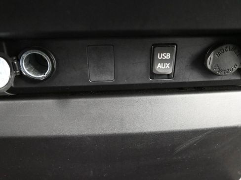 Used 2016 Toyota Tundra SR5 image 31