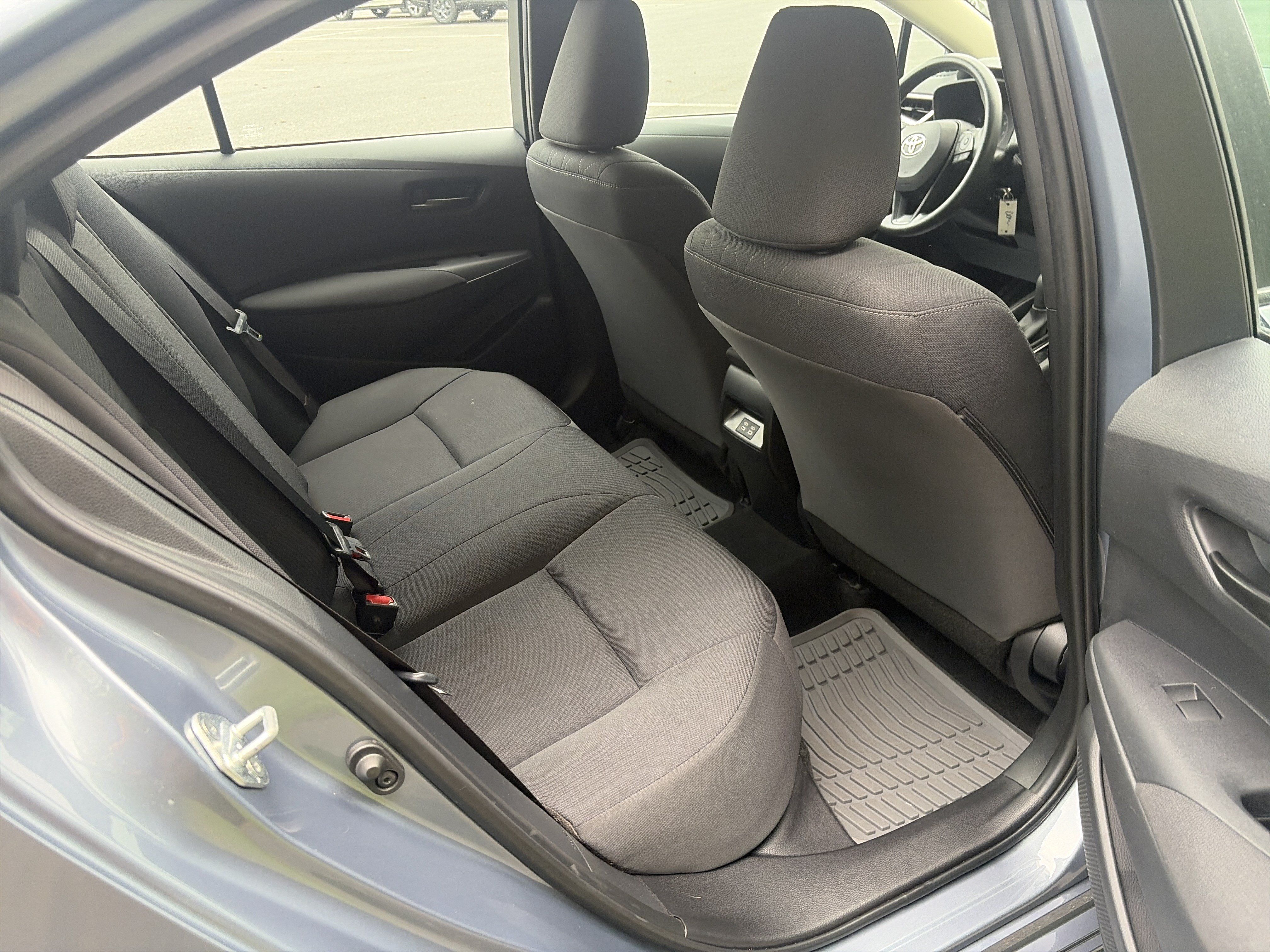 Used 2024 Toyota Corolla LE FWD image 21