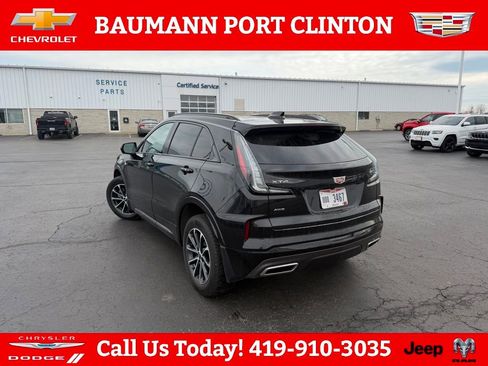Used 2025 Cadillac XT4 Sport image 5