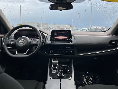 Used 2023 Nissan Rogue S image 67