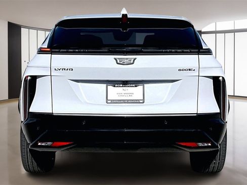 New 2026 Cadillac Lyriq Premium Luxury image 4