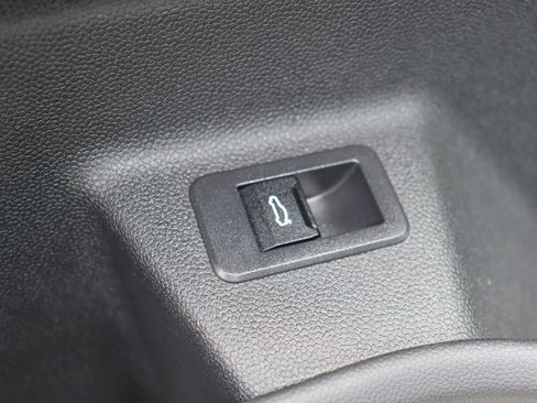 Used 2022 BMW iX xDrive50 w/ Sport Package AWD/4WD image 27