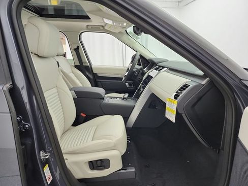 New 2026 Land Rover Discovery Dynamic SE AWD/4WD image 26