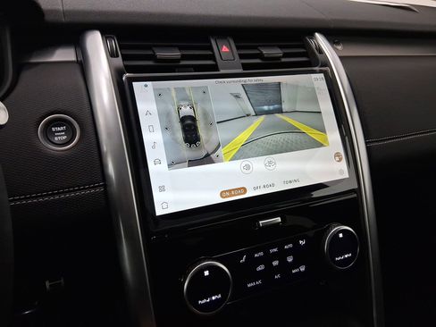 New 2026 Land Rover Discovery Limited Edition image 25