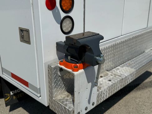 Used 2019 Freightliner Sprinter 3500 w/ Premium Package RWD image 22