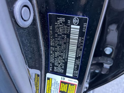 Used 2025 Toyota Camry LE image 28