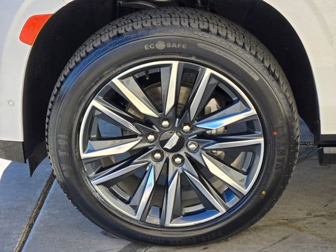 Used 2021 Cadillac Escalade ESV Sport w/ Driver Assist Tech Package image 11