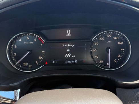 Used 2019 Cadillac XT4 Luxury w/ Cold Weather Package image 39