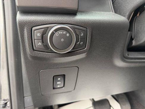 Used 2017 Ford F150 XLT w/ Equipment Group 302A Luxury AWD/4WD image 13