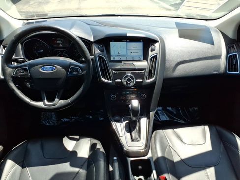 Certified 2018 Ford Focus Titanium FWD image 15