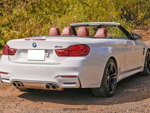 Used 2015 BMW M4 Convertible image 8
