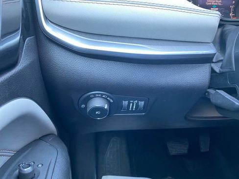 Used 2025 Jeep Compass Limited AWD/4WD image 24