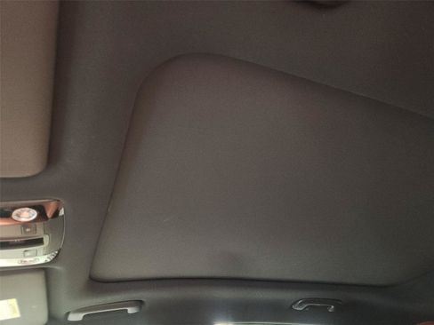 Used 2023 Kia Sportage SX FWD image 19