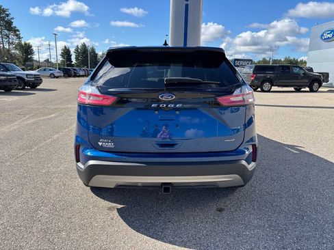 Used 2023 Ford Edge SEL w/ Convenience Package AWD/4WD image 4