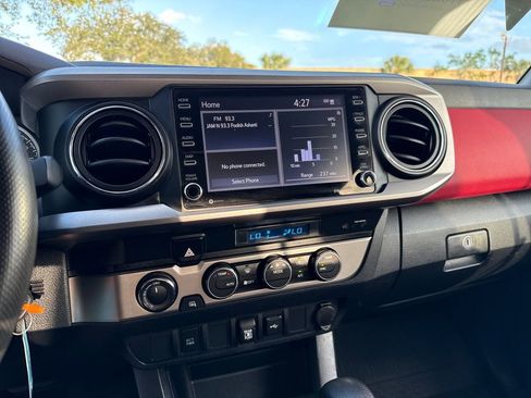 Used 2021 Toyota Tacoma SR5 image 17