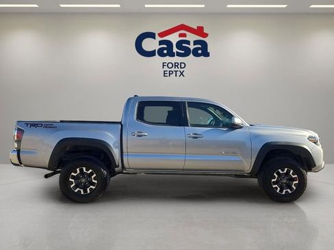 Used 2023 Toyota Tacoma TRD Off-Road image 2