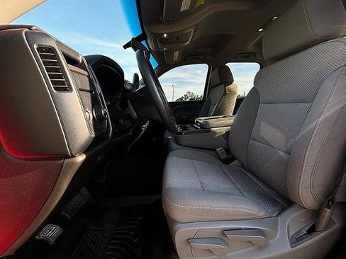 Used 2018 Chevrolet Silverado 1500 Custom w/ Custom Value Package image 28