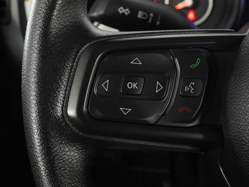Used 2025 Jeep Wrangler Sport AWD/4WD image 17